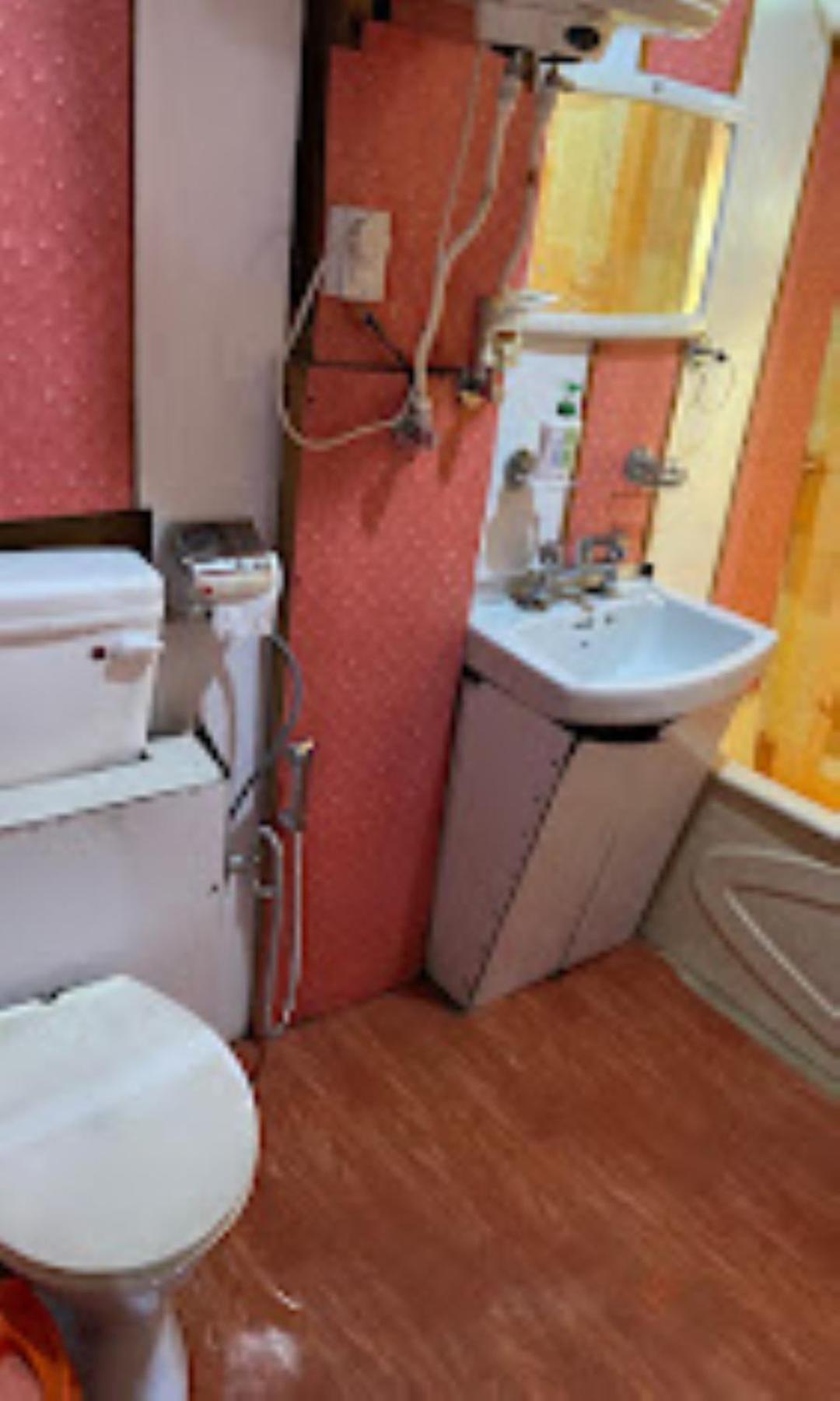 Young Bombay Premium Heritage Houseboat Srīnagar エクステリア 写真